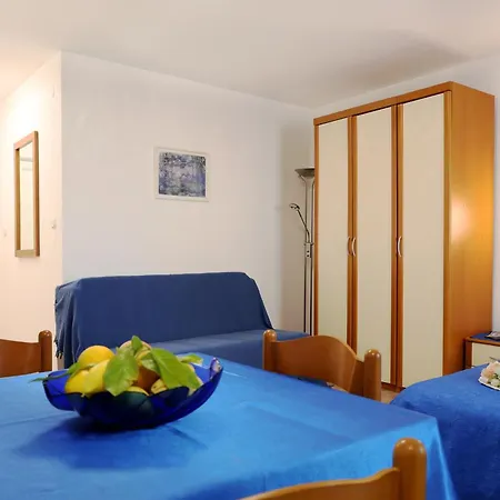 Apartman House Maric *