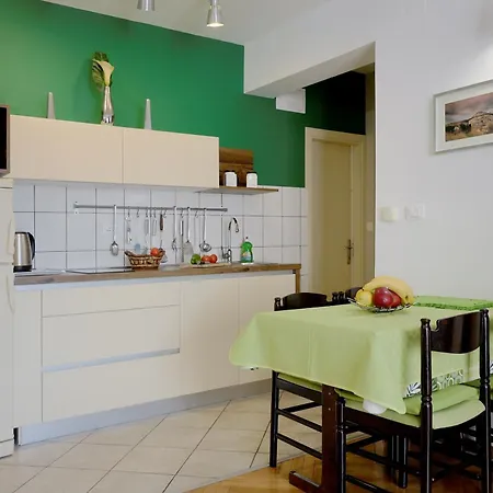 House Maric Apartman