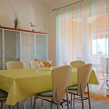Apartman House Maric *